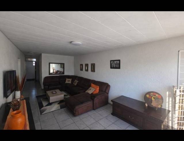 2 BEDROOM TOWNHOUSE FOR SALE IN TEDSTONEVILLE